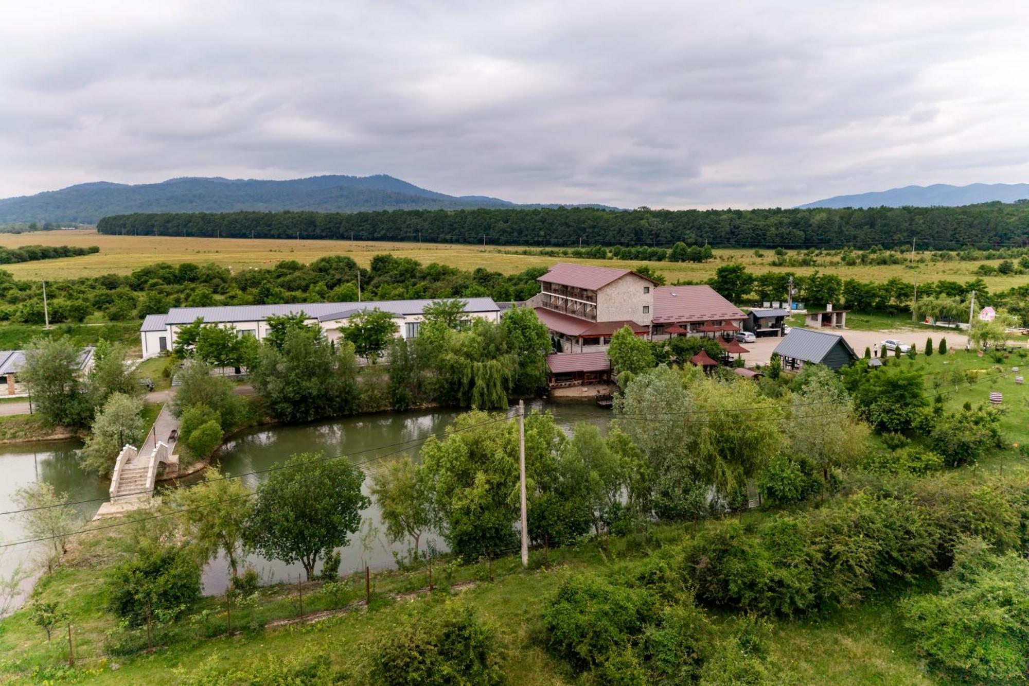 Pastravaria Ursu Séjour à la ferme