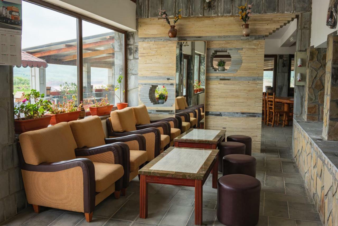 Pastravaria Ursu Farm stay